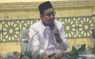 Pimpinan Pesantren Berikan Salam Hangat kepada Seluruh Jamaah yang Hadir Haul Masyayikh Pesantren Al-Fattah Kikil